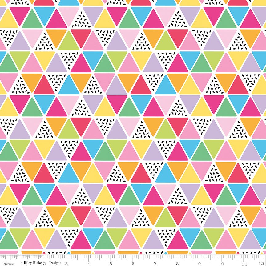 Riley Blake DesignsRainbowfruit Quilt Fabric Triangles WhiteFabric