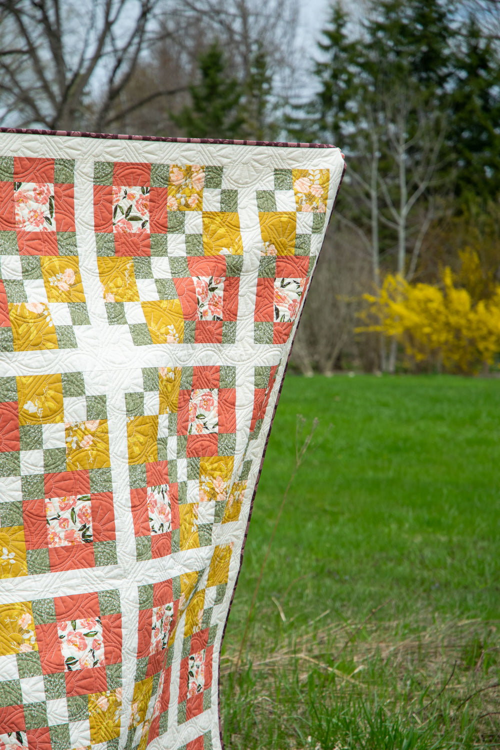 Rose Garden Laura's 4-Patch Small Throw Quilt Kit
