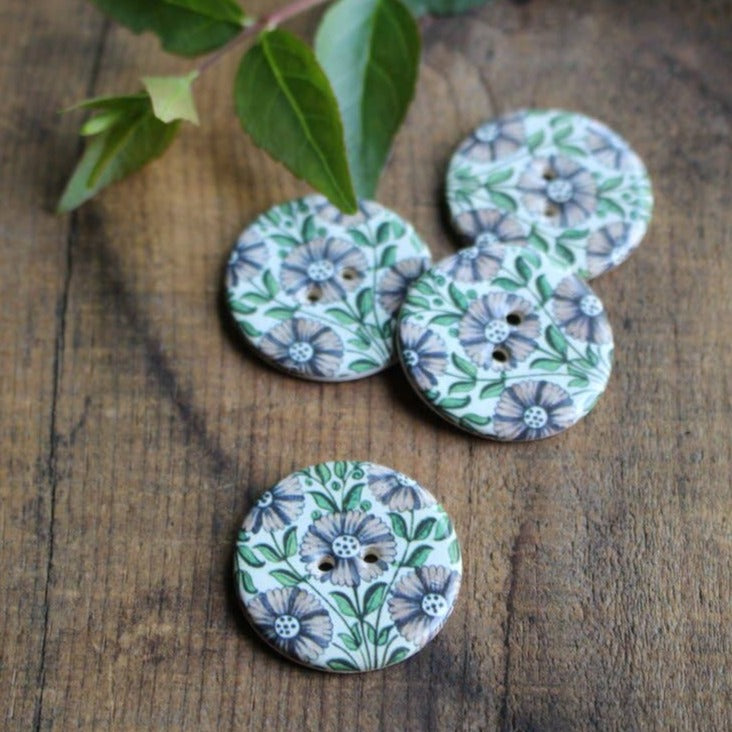Daisy Handmade Ceramic Button 1pc