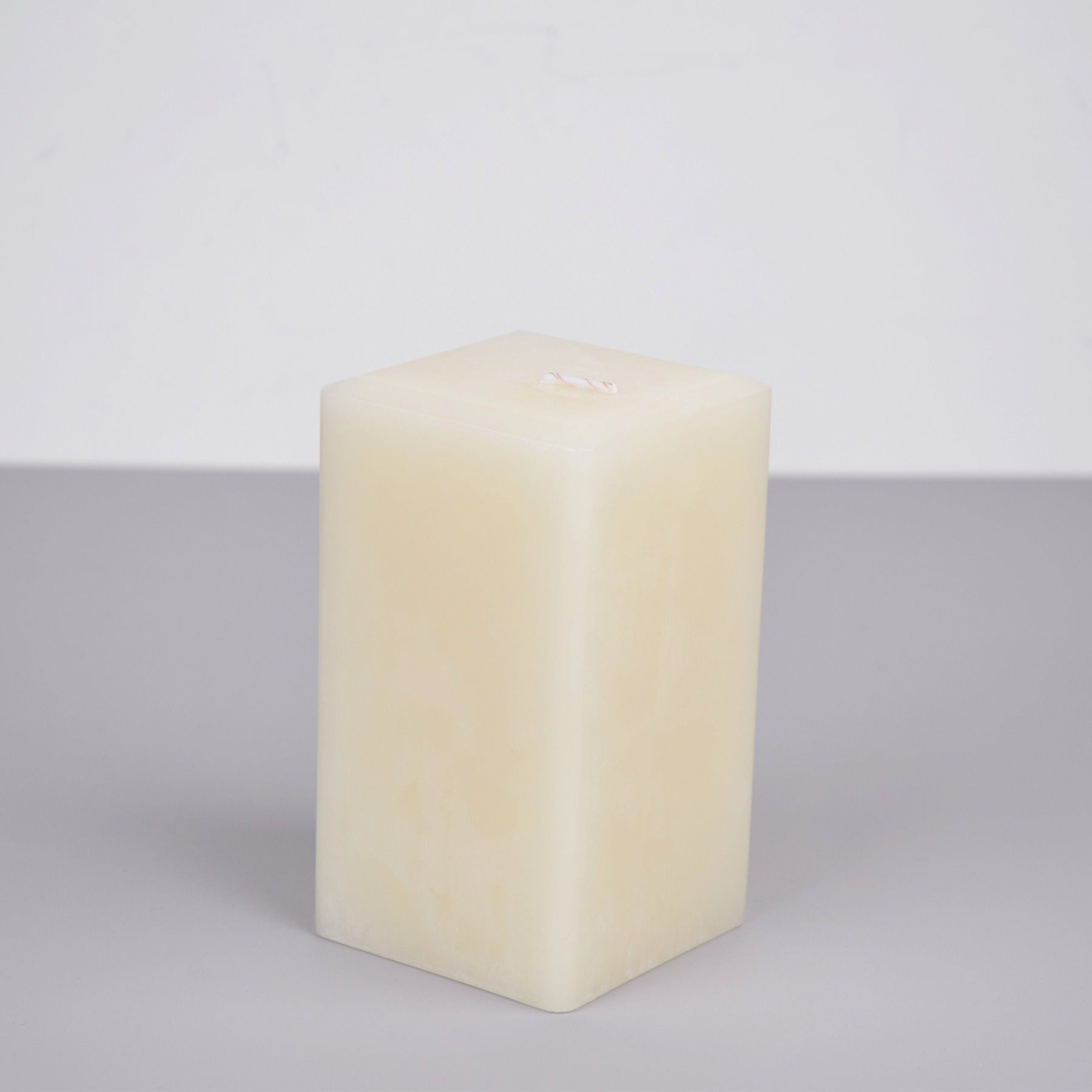 White Beeswax Candle Square Pillar. (401128456232)